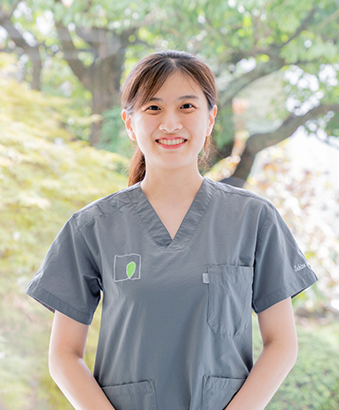歯科医師 本野 理沙